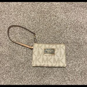 Michael Kors Wristlet Wallet
